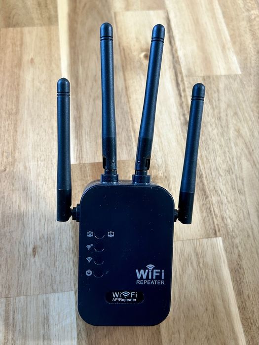 WiFi Extender - Wzmacniacz sygnału WiFi