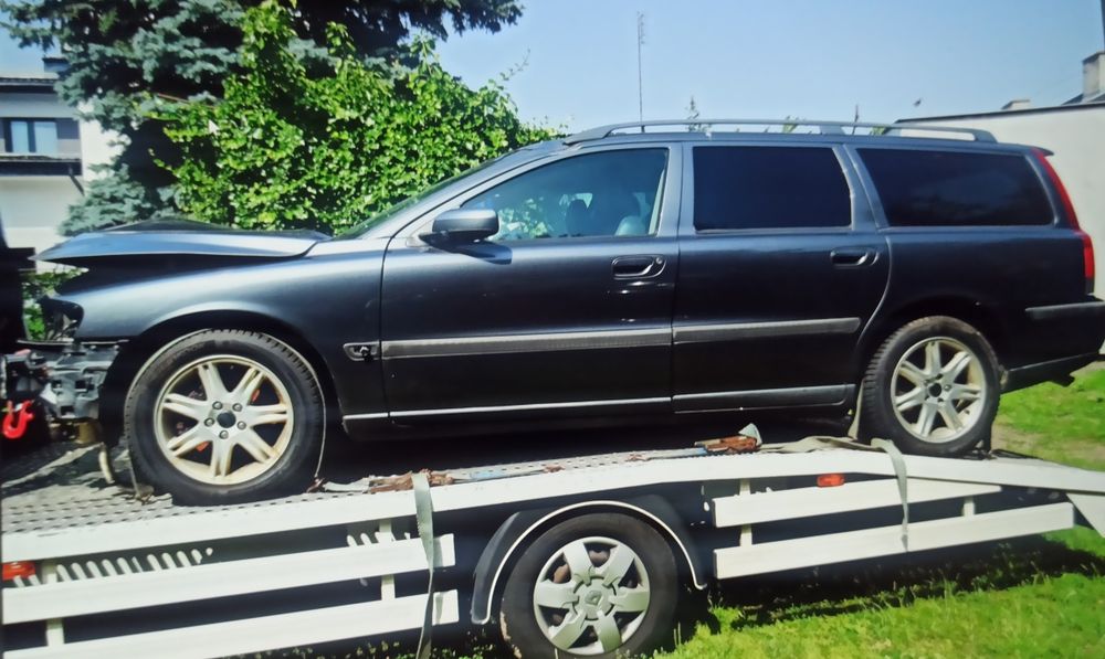 Sprzedam na części v70