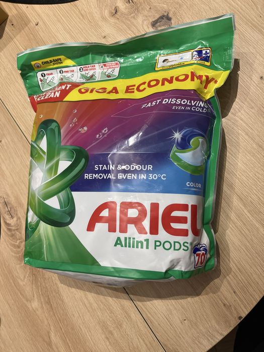 Ariel kapsulki 70szt