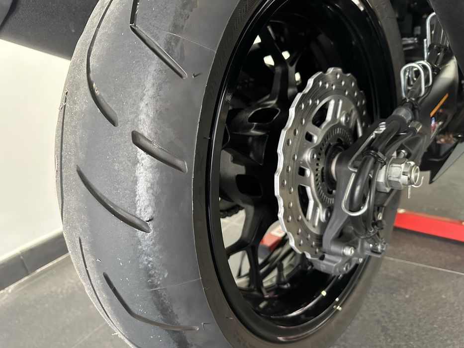 Kawasaki zzr1400 preservada 2020