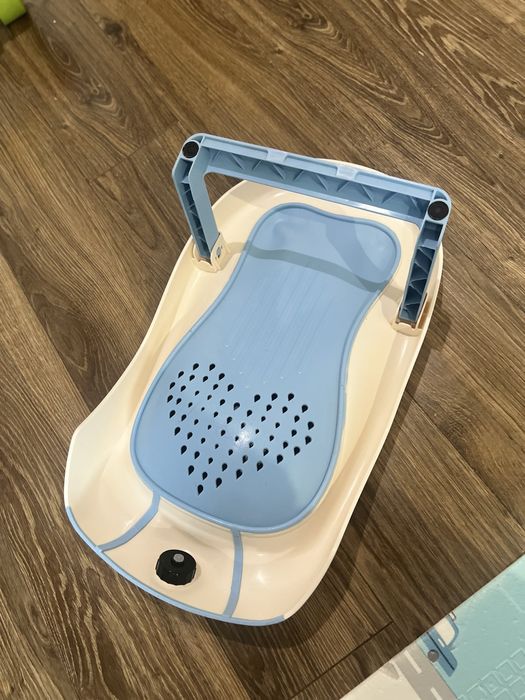 Гірка для купання малюка