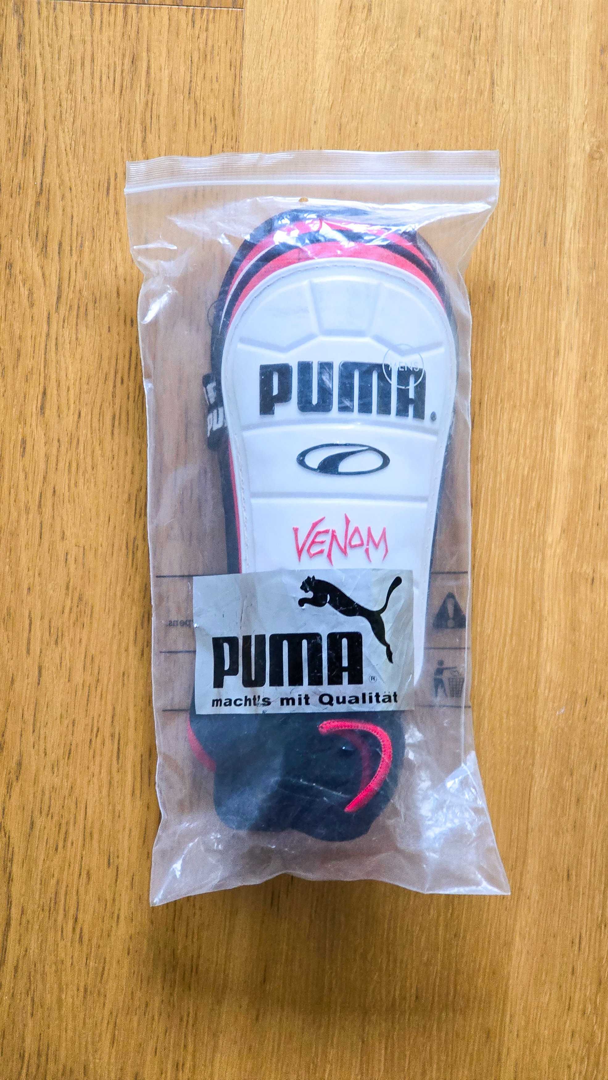 Caneleiras PUMA Venom