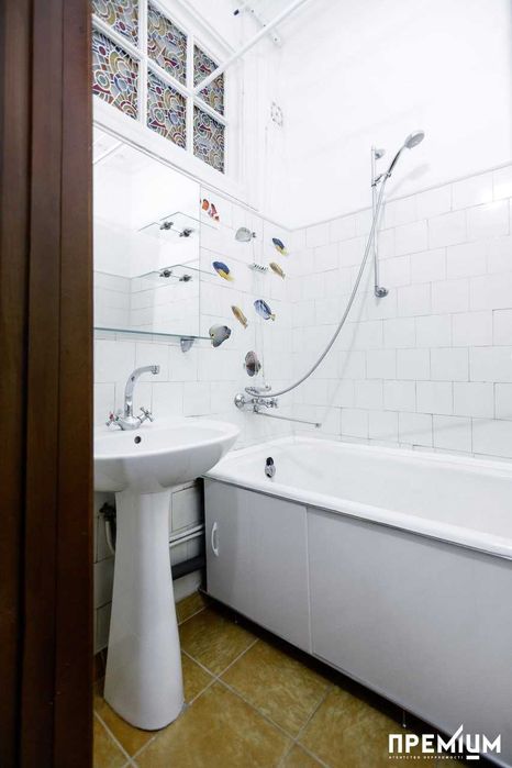 Продаж 2-кімнатна квартира "сталінка" ЦЕНТР МІСТА