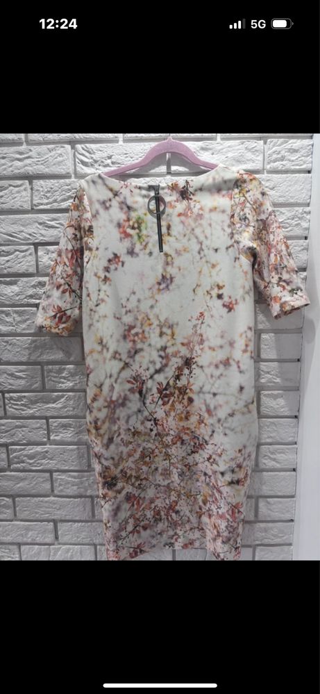 Sukienka simple M