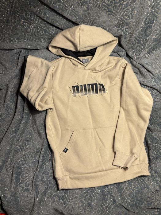 Camidola Puma. Com capuz