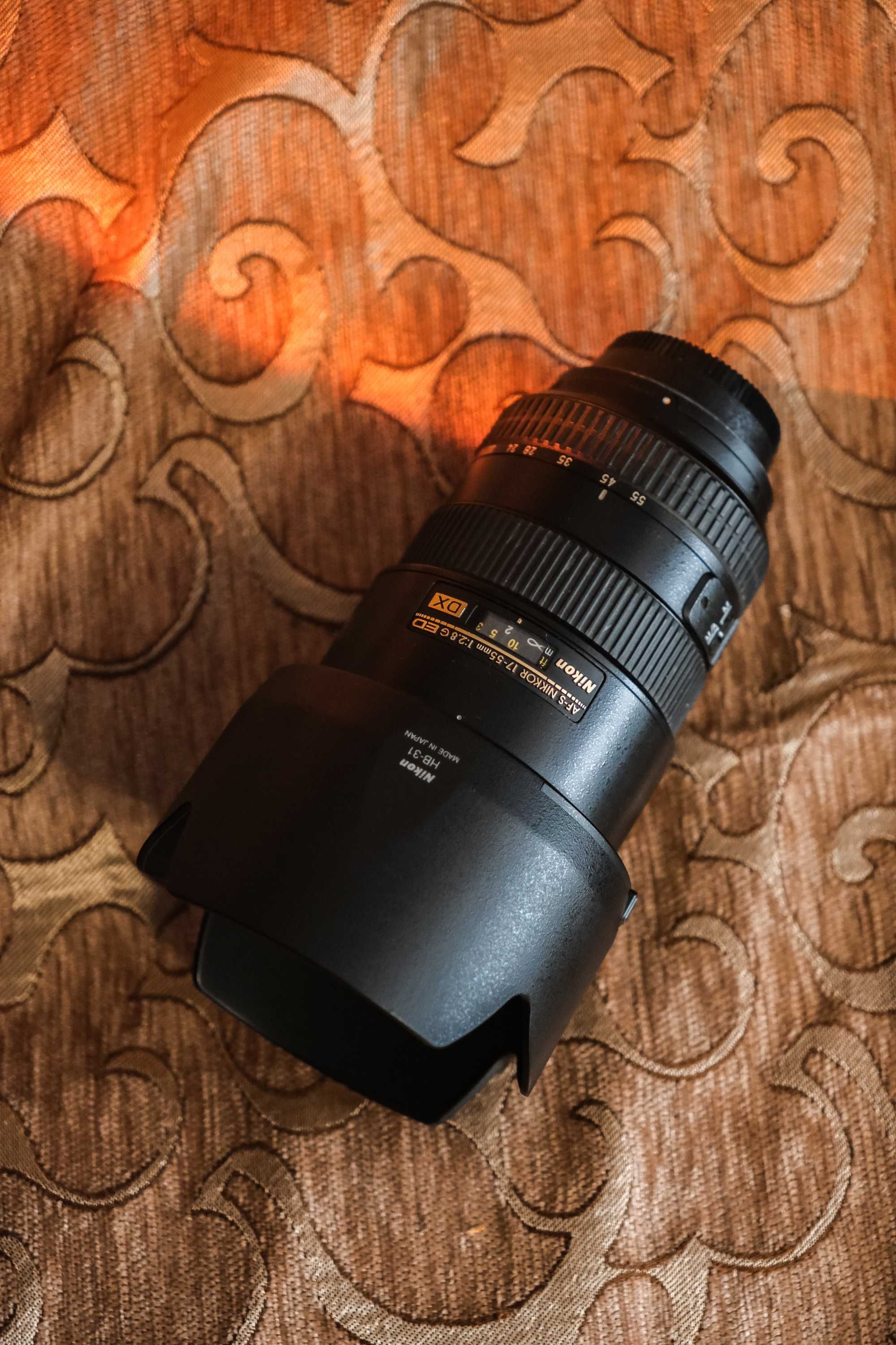 Об'єктив Nikon 17-55mm f2.8G AF-S IF ED DX