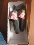 Chinelos Gucci novos