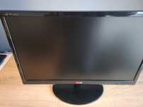 Monitor LG 21 cali z jednostka centralna - komputerem
