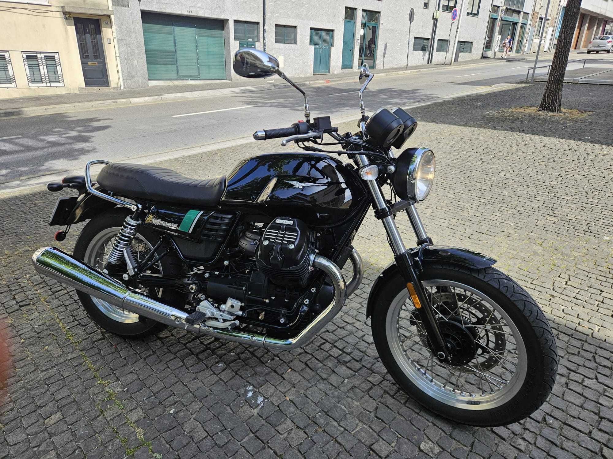 Moto Guzzi V7 III Special