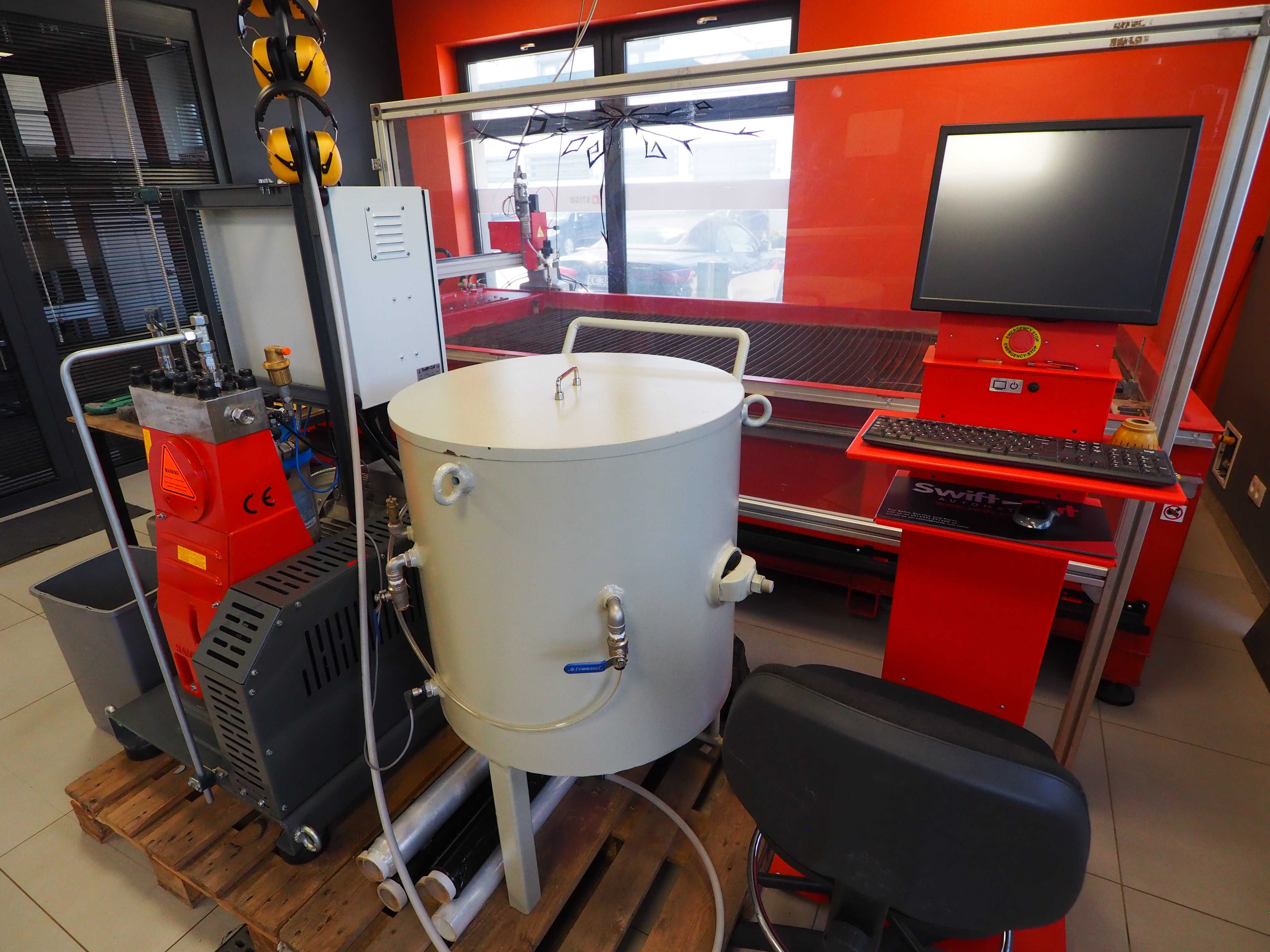 Wycinarka wodna CNC Swift-Jet Pro 15kW 3000x1500mm – maszyna pokazowa