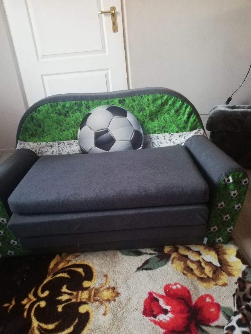 Sprzedam rozkładana sofę dla dzieci