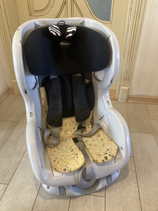 Детское автокресло Britax Romer/ Дитяче автокрісло