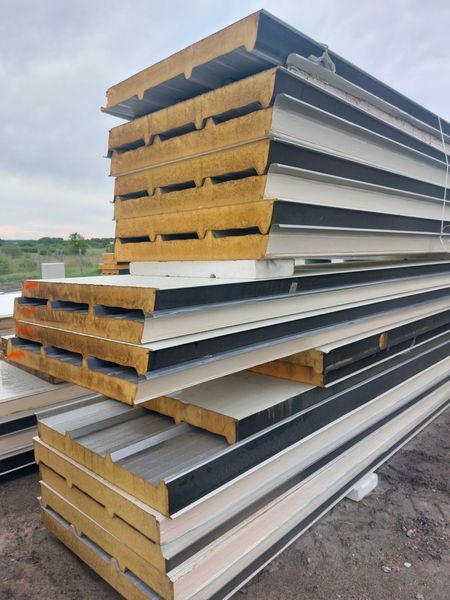 Płyta ścienna warstwowa grubość 60mm,długości od 2-6 m ,różne kolory
