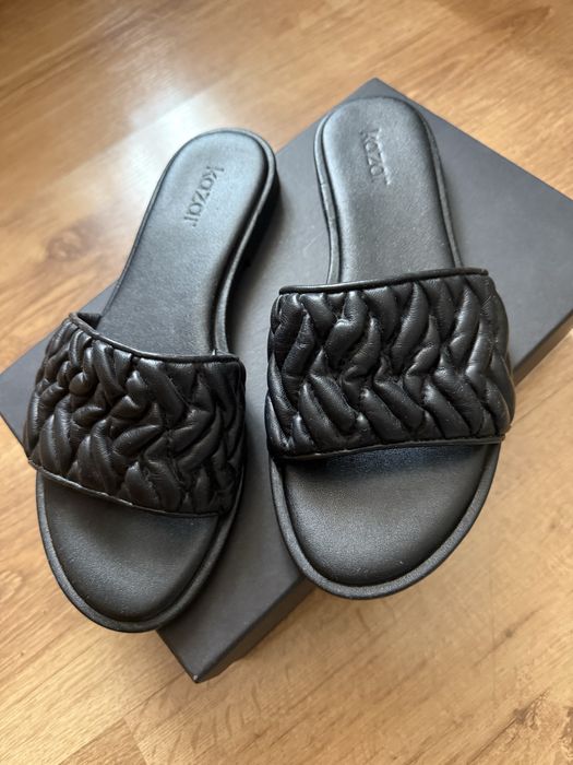 Czarne klapki kazar jovite