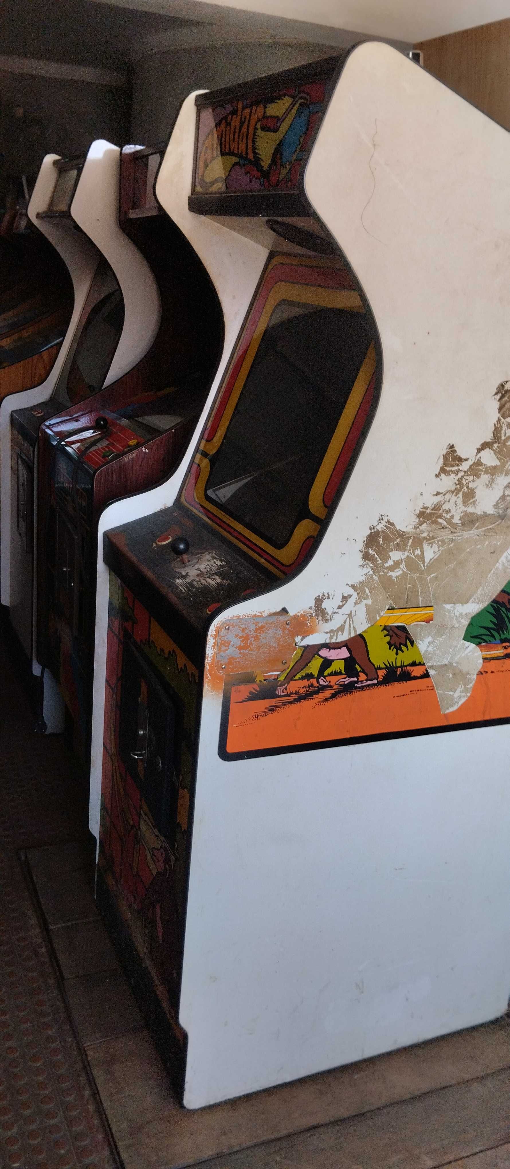 Máquinas de diversão arcade