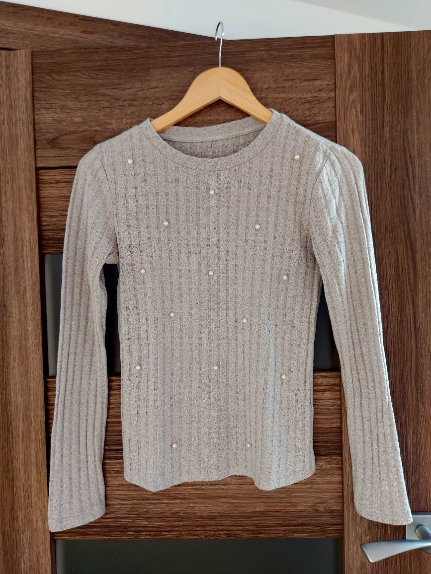 Sweter z perełkami S 36 szary