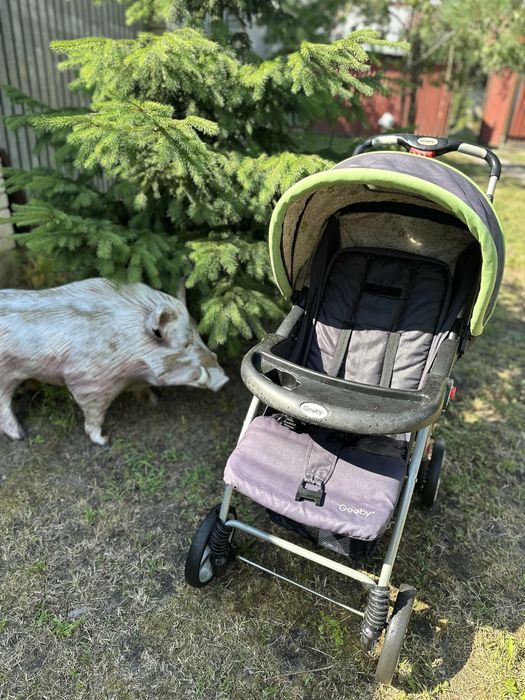 Прогулянкова коляска