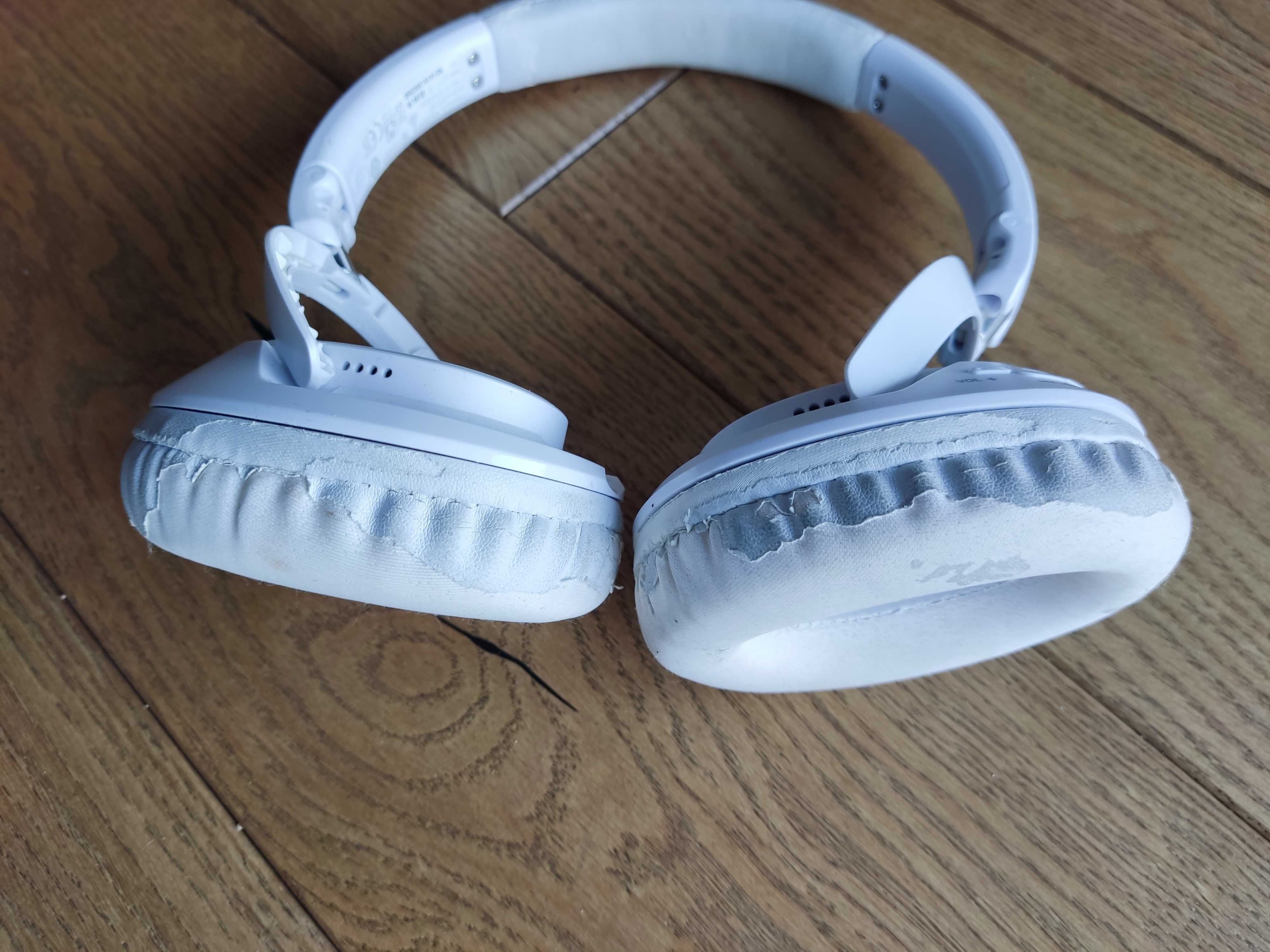 Białe słuchawki bezprzewodowe Philips SHB7250 Wrocław