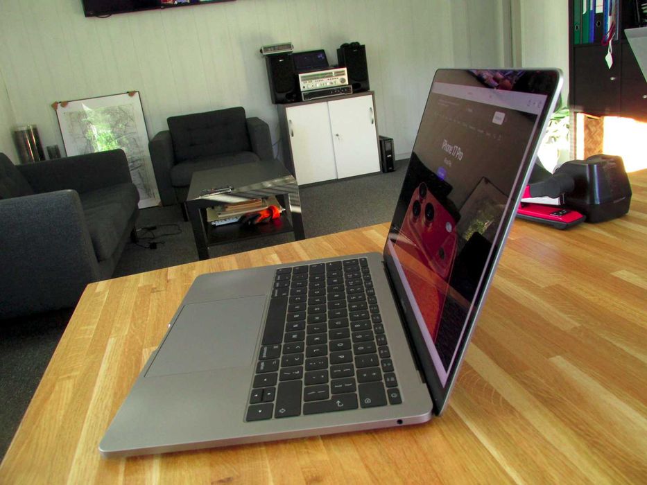 MacBook Pro 13" i5 16GB 250GB SSD laptop notebook apple (08)