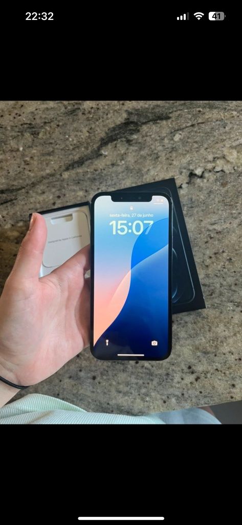 Iphone 12 pro em bom estado