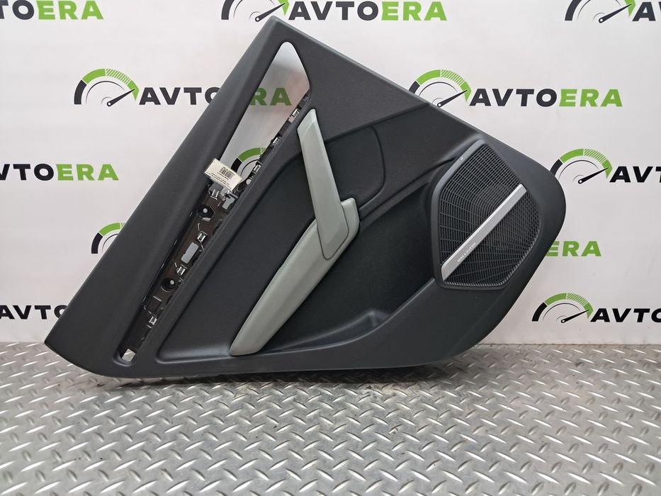 Обшивка двери карта дверная задняя левая AUDI Q5 80A 80A867303ABWFA