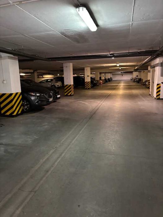 SPRZEDAM miejsca postojowe przy ul. Komorskiej 11/15, Warszawa