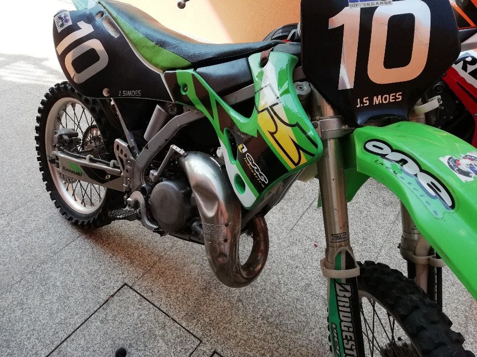 Kawasaki KX 125 ano 2001 muitos extras / peças