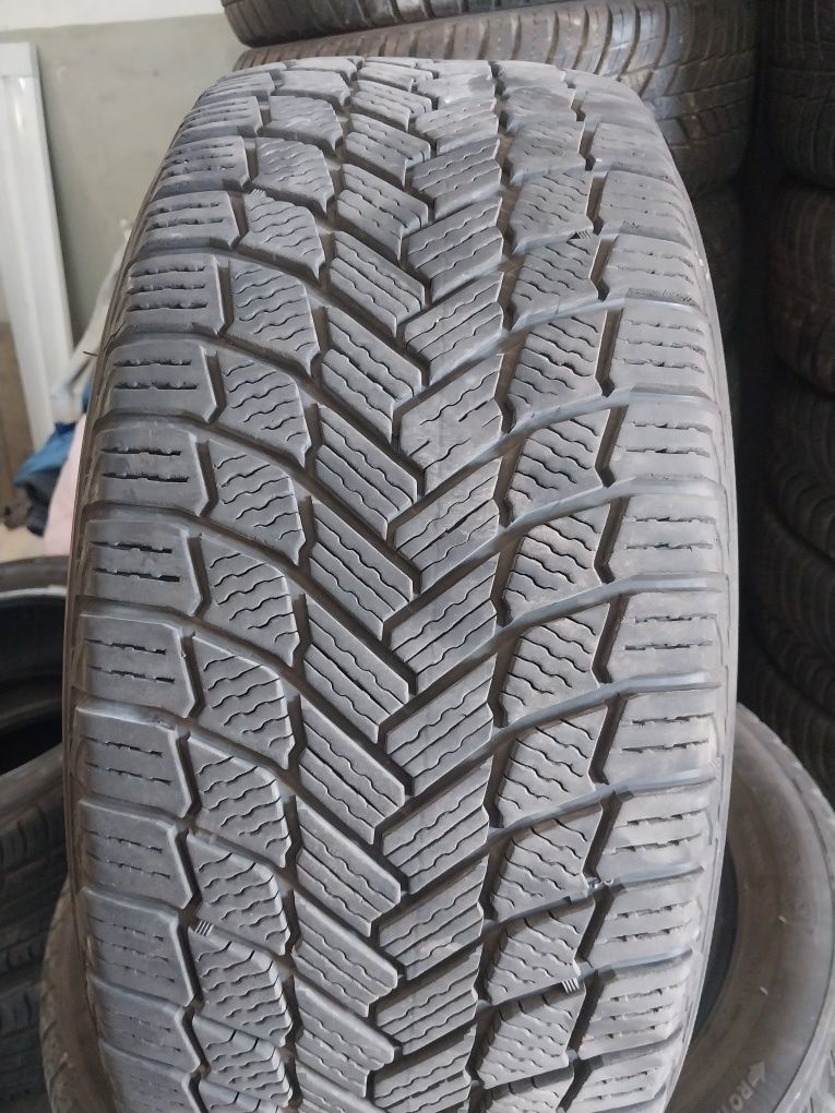 Продам резину лето r16 215/55