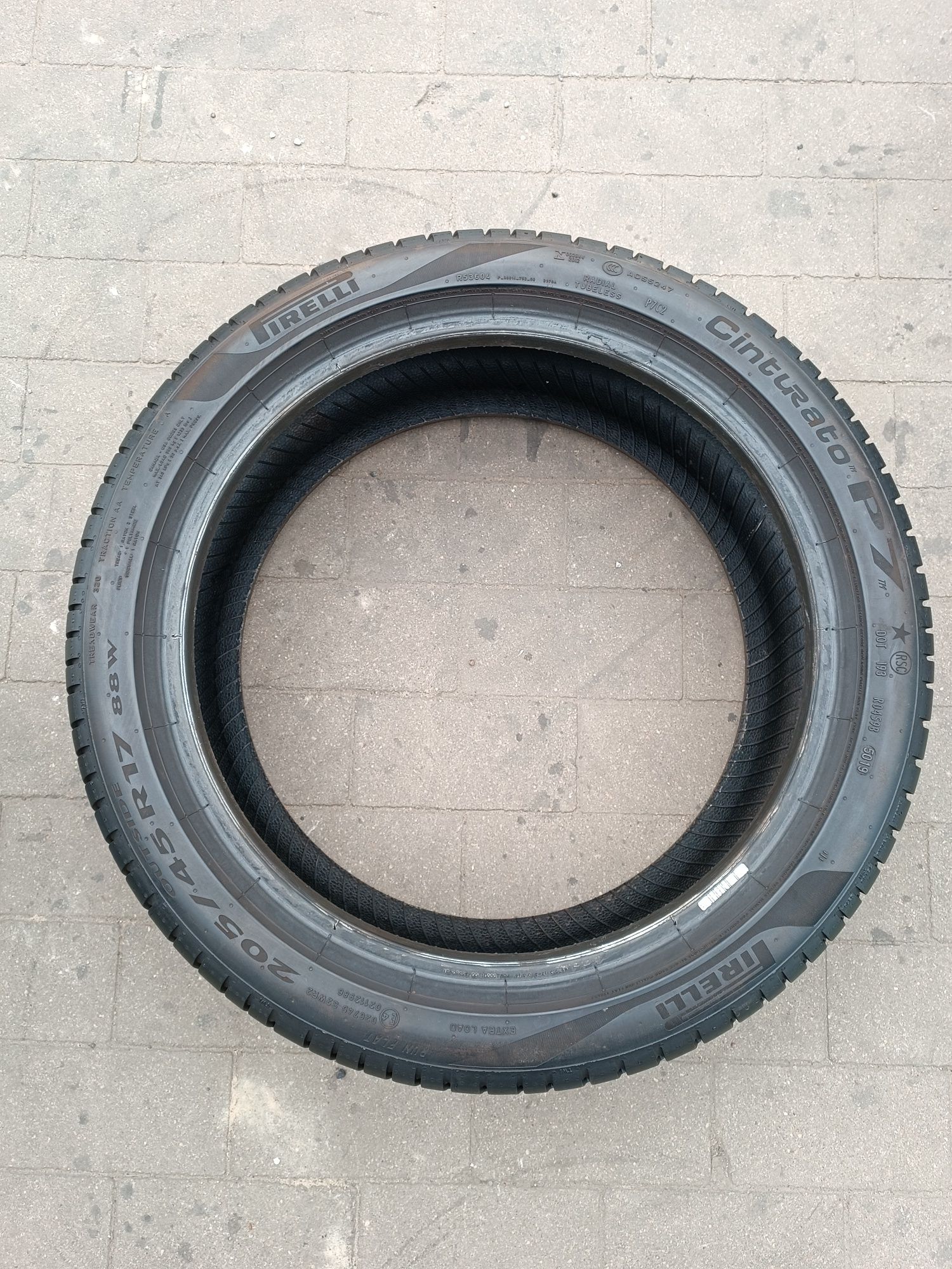 205/45R17 Pirelli Cinturato P7