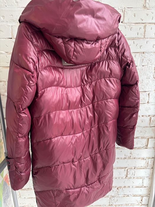 Зимовий пуховик жіночий