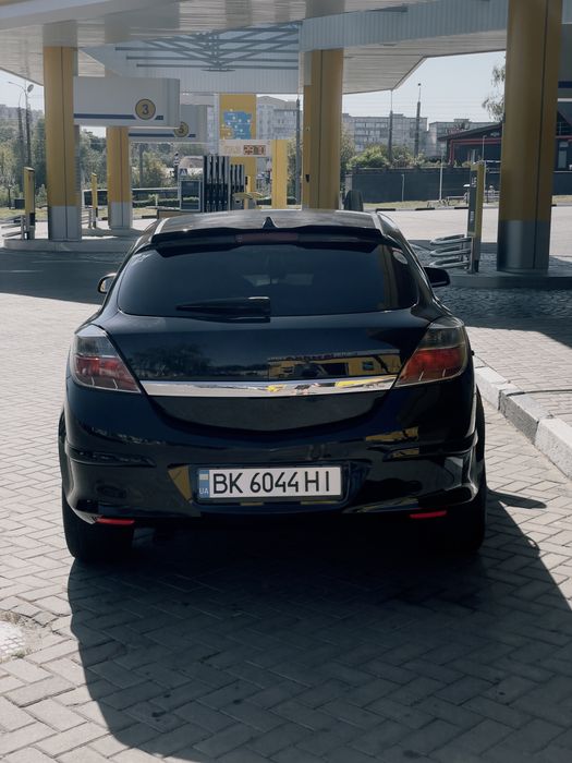 Opel astra gtc opc line