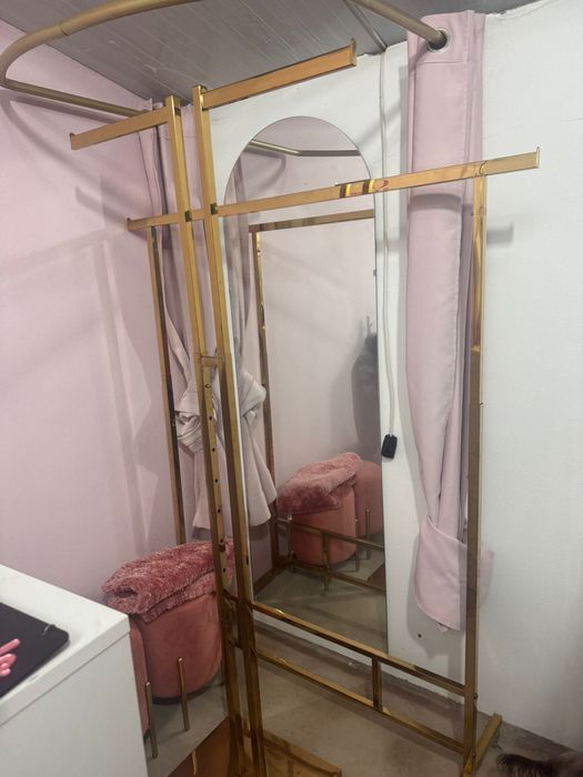 Vendo recheio de loja de roupas femeninas