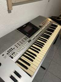 Teclado Yamaha PSR-S900