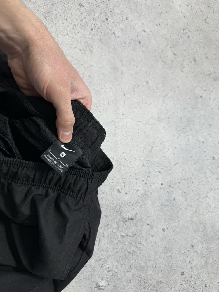 Мужские Нейлоновые Шорты Nike Черные С Карманами Оригинал Идеал S