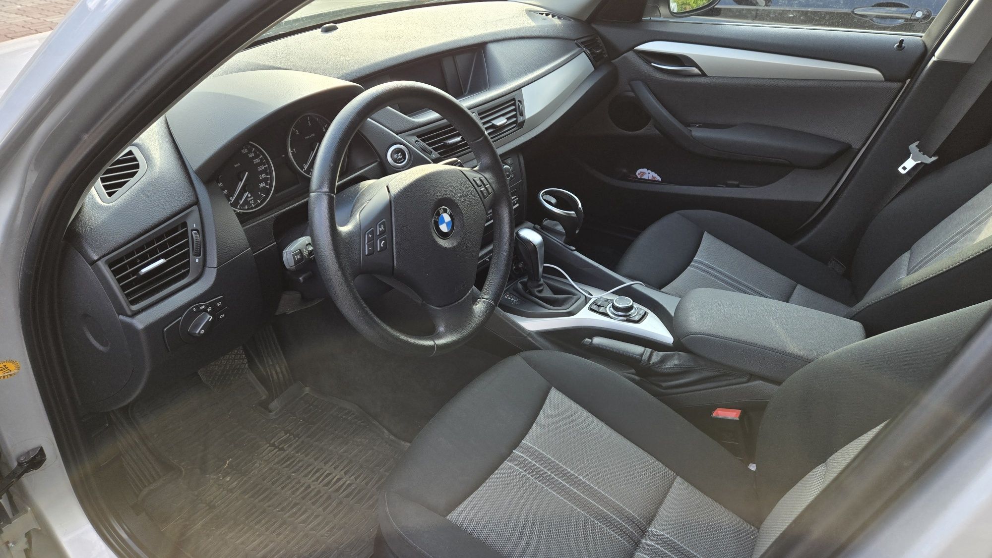 Wynajem, wypożyczalnia samochod osobowy BMW x1 2.0d 177KM