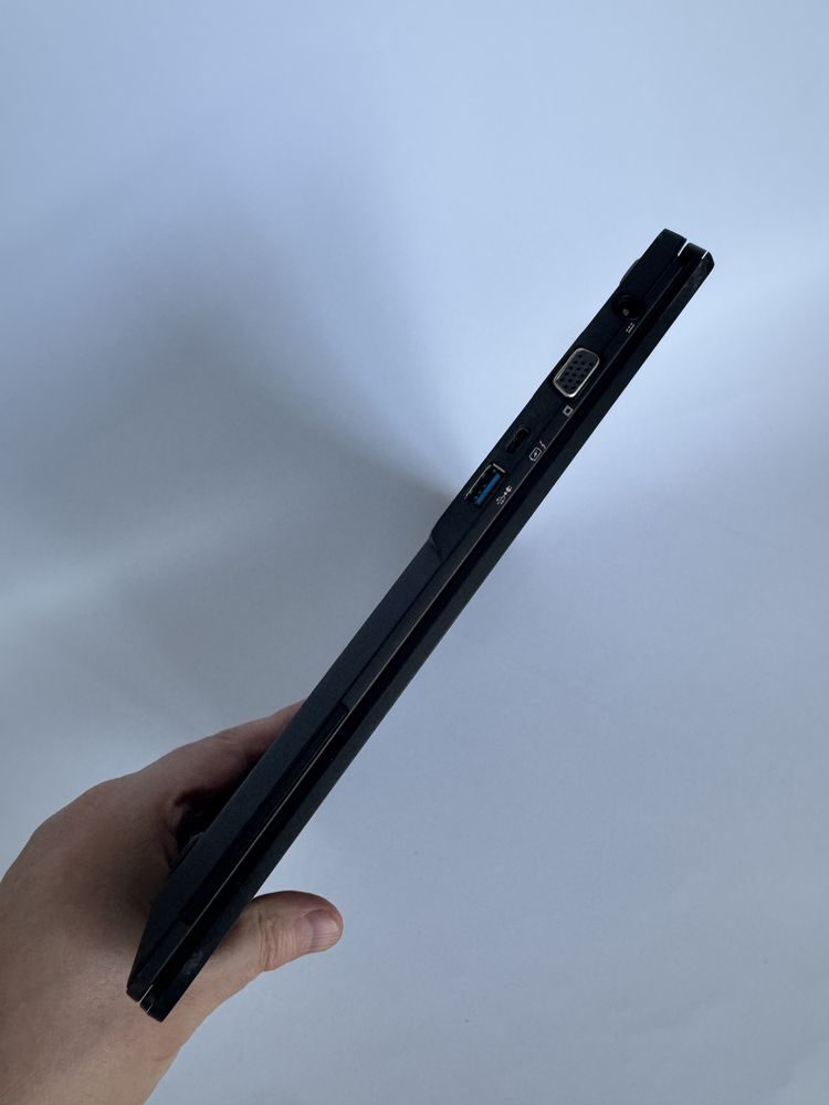 Fujitsu lifebook U7510 i5-10310u 16ram 15.6”FHDips Сенсорний екран