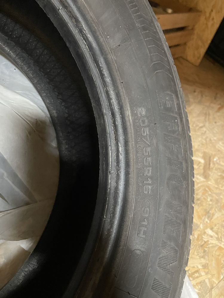 4x opona Goodyear EfficientGrip 205/55 R16