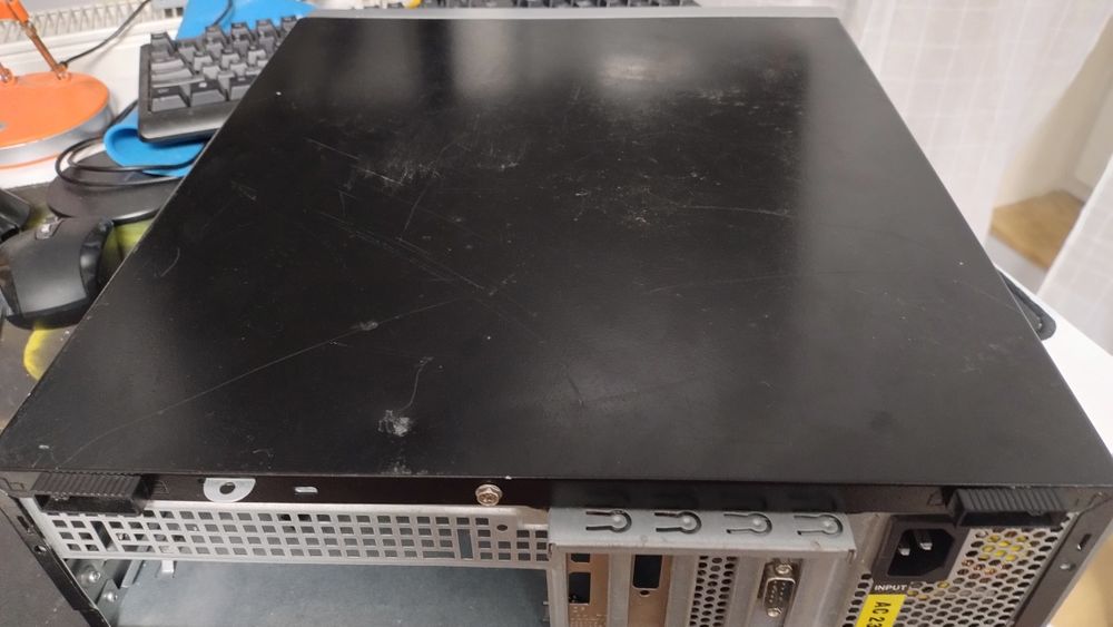 Obudowa PC SFF 2xUSB3,0 2xUSB2,0 audio z zasilaczem 320V , DVD i LED