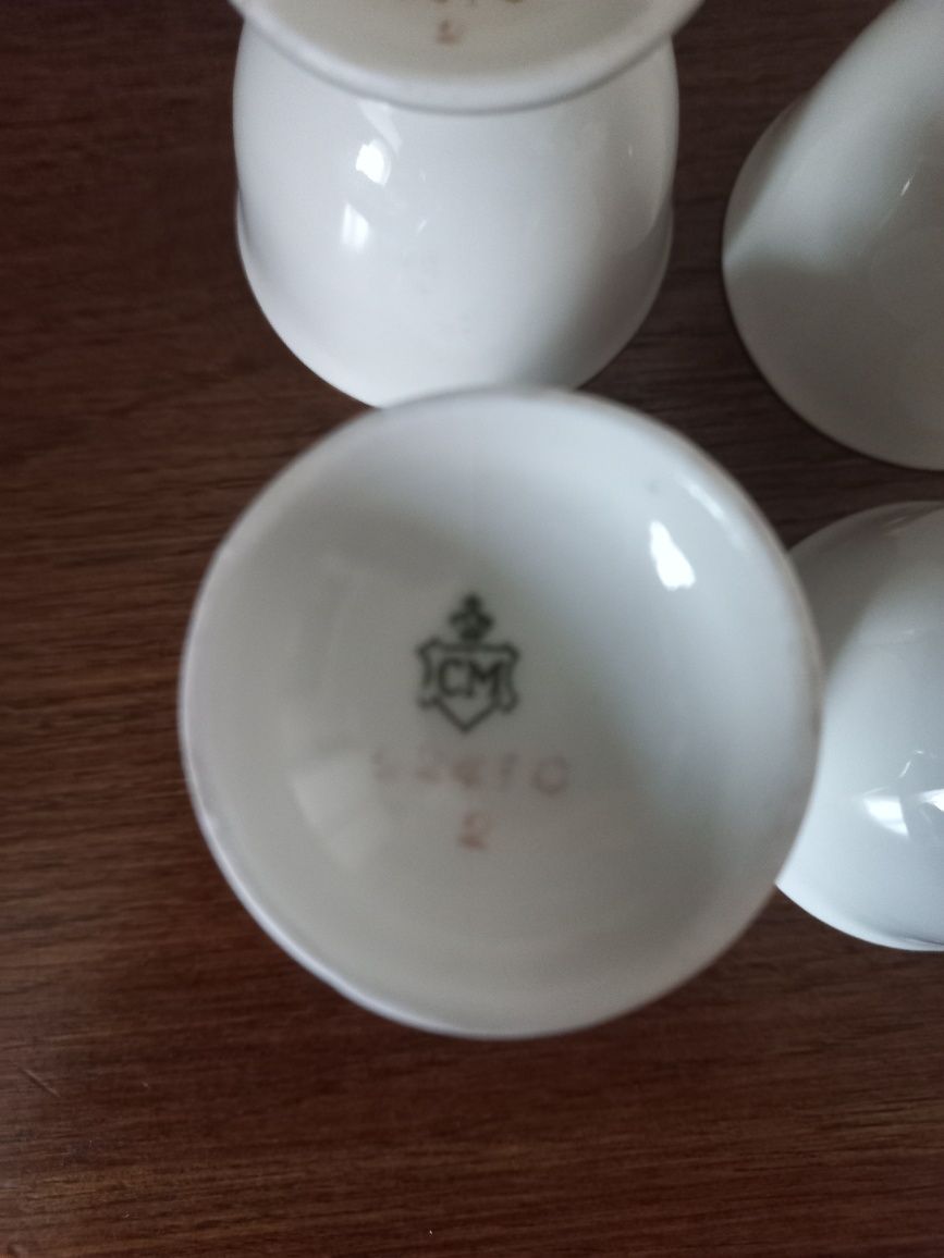 Hutschenreuther kieliszki do jajek ecru porcelana jajcarki