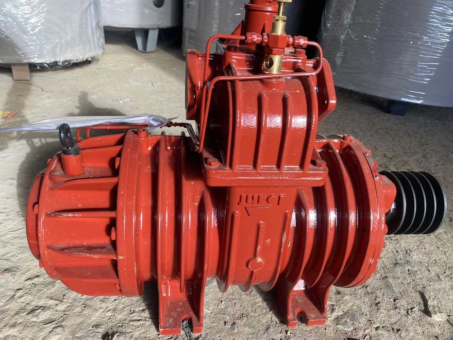 Насос вакуумний JUROP PN 84