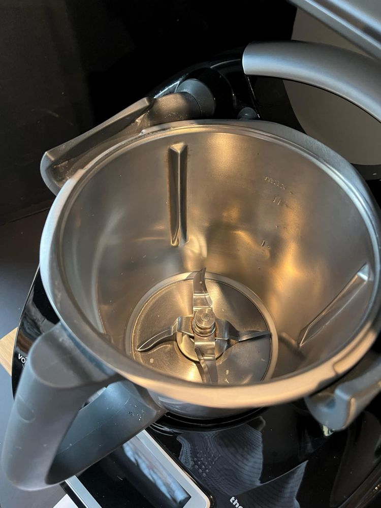 Thermomix TM6 w kolorze czarnym blysk