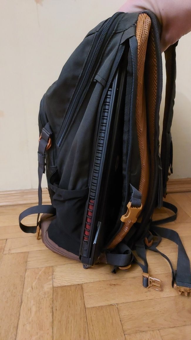 Рюкзак для міста, ноутбука, планшета, прогулянок та туризму.