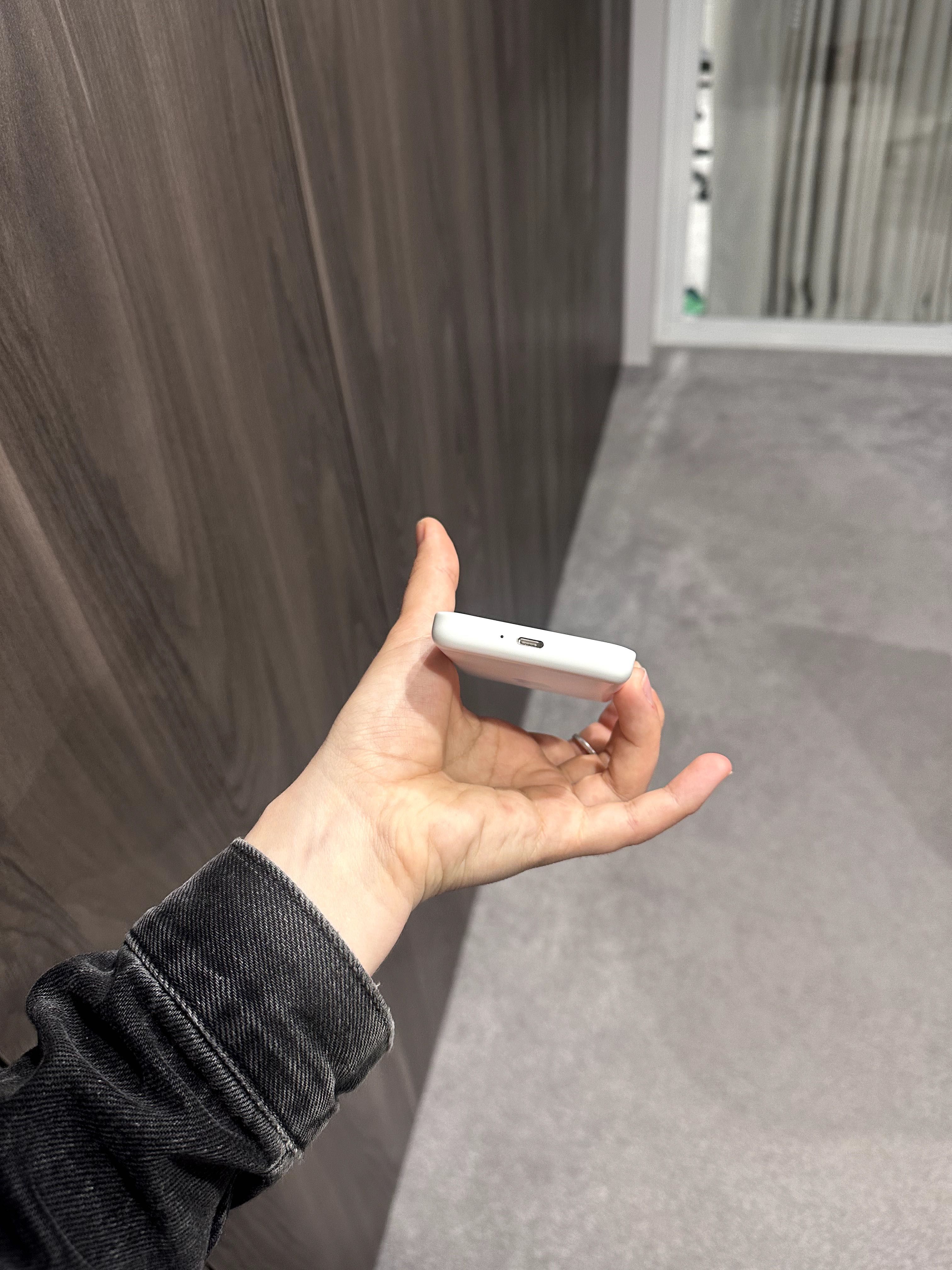 Зовнішній акумулятор (павербанк) Apple MagSafe Battery Pack (MJWY3)