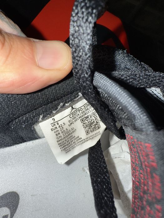 Air Jordan 1 retro low OG black toe tamanho 42,5