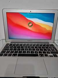 Apple MacBook Air 11 polegadas (2014 com vários programas)