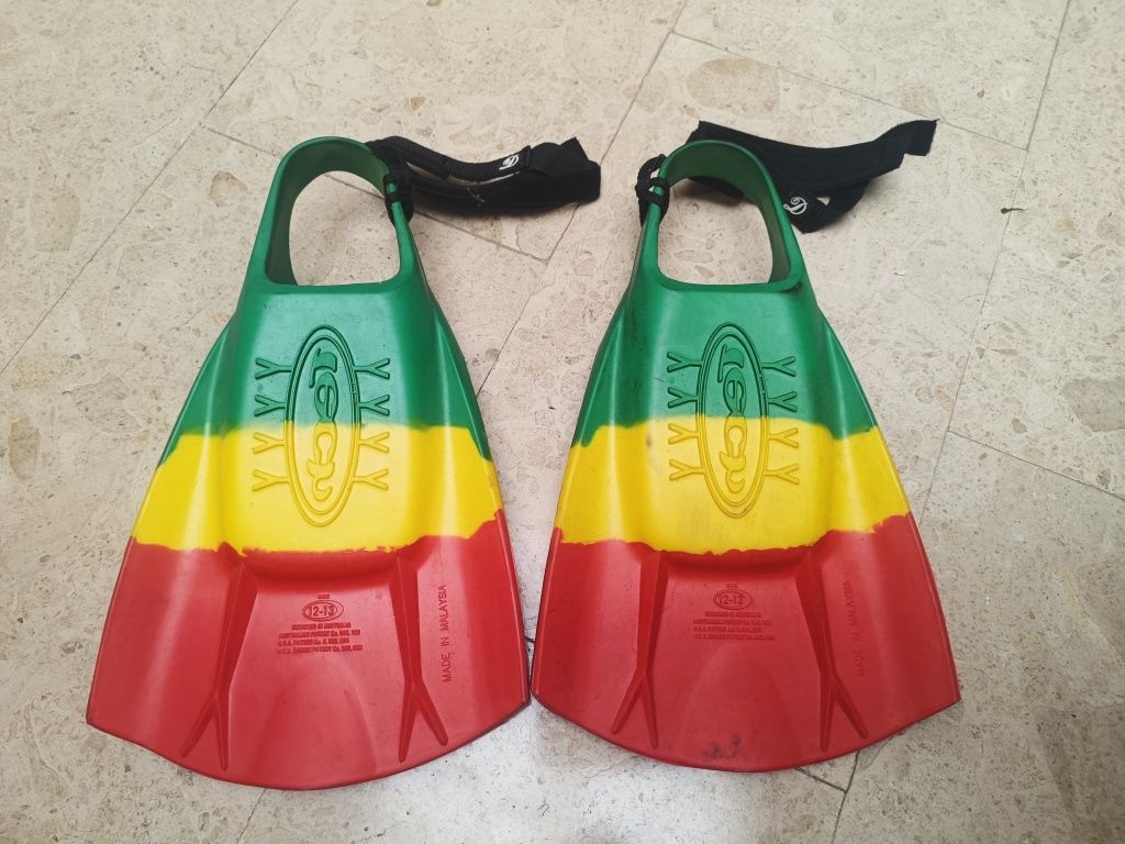 Pés de Pato Hydro Tech Finz Rasta