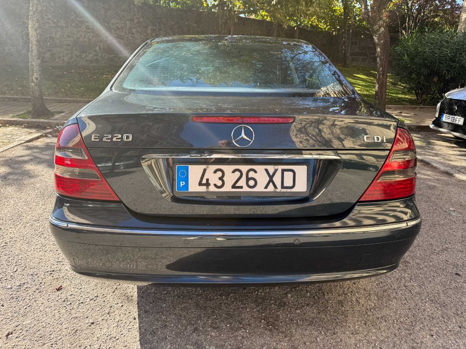 Mercedes E 220 CDI Avantgard Nacional 04