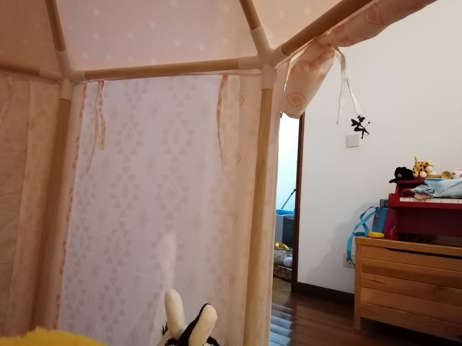 Tenda de tecido rosa