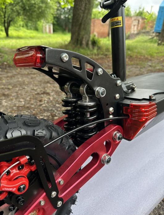 Электросамокат GIANT