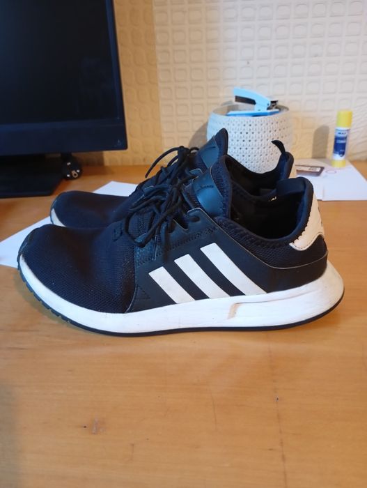 Кросівки в гарному стані